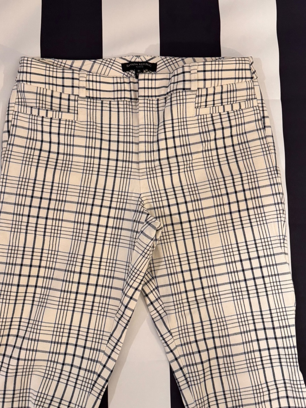 Banana Republic Cream and Black Plaid Trousers - Picture 2 of 5